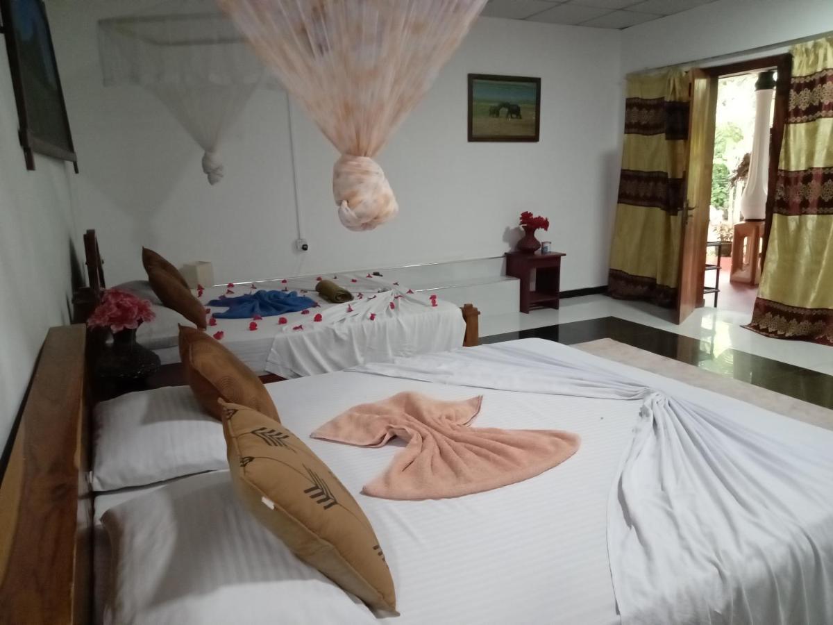 Lahiru Home Stay Σιγκιρίγια Εξωτερικό φωτογραφία