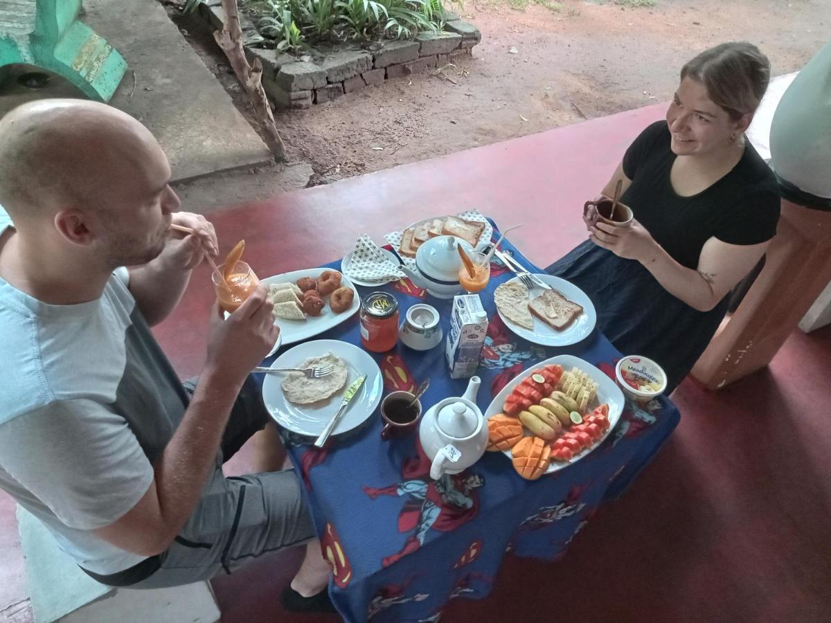 Lahiru Home Stay Σιγκιρίγια Εξωτερικό φωτογραφία