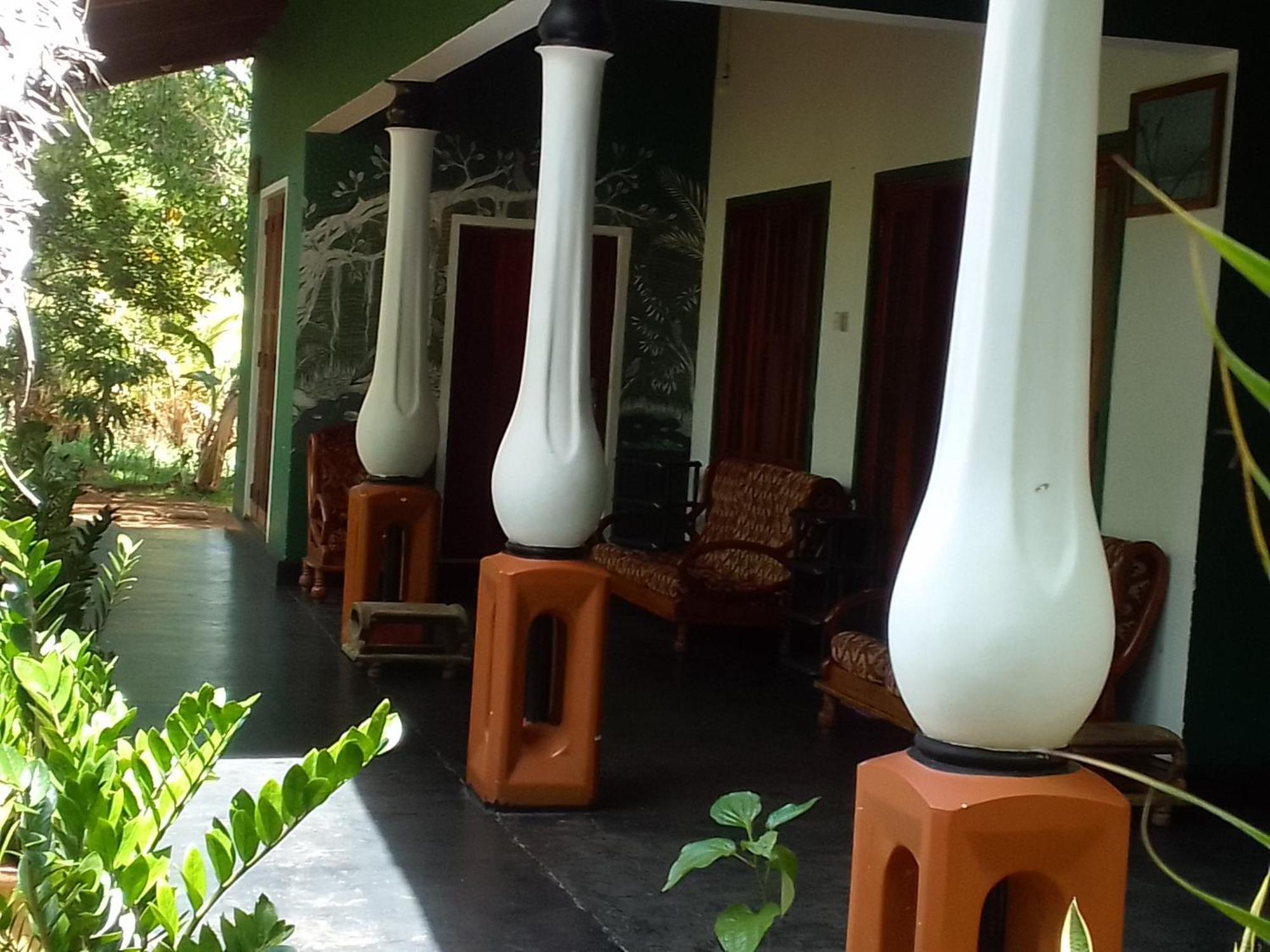Lahiru Home Stay Σιγκιρίγια Εξωτερικό φωτογραφία